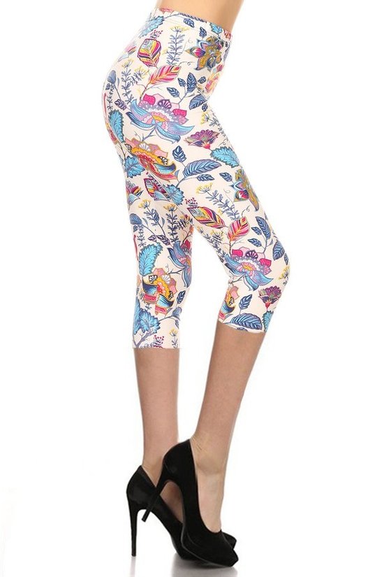 Floral Printed Lined Knit Capri Legging With Elastic Waistband - Love It Clothing