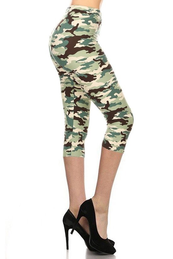 Camo Printed Lined Knit Capri Legging With Elastic Waistband - Love It Clothing